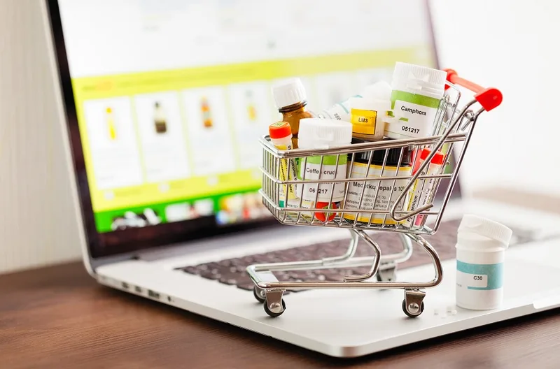 Anvisa pede dados sobre venda de remédios com receita no Mercado Livre