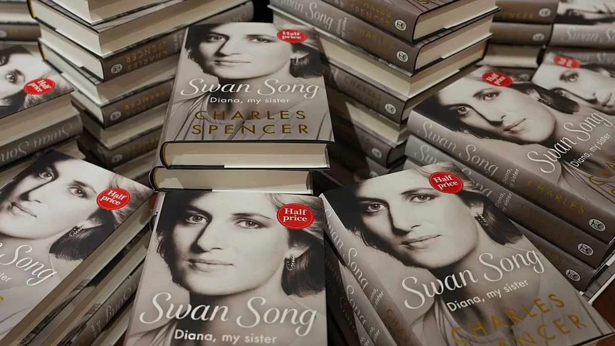 Livro sobre Diana reacende disputa entre Charles Spencer e o rei Carlos III