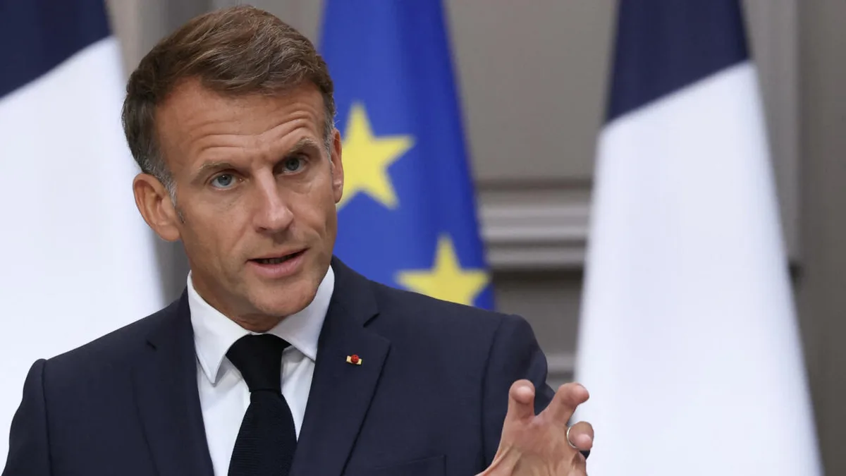 Macron diz que França deve se preparar para possíveis ações hostis russas