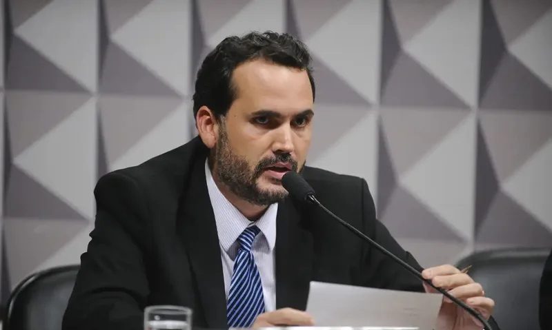 Governo diz que não controla preços e mira aumentos abusivos de combustíveis