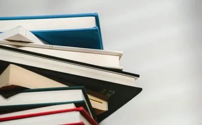 Pesquisas associam leitura por prazer a benefícios para cérebro e bem-estar