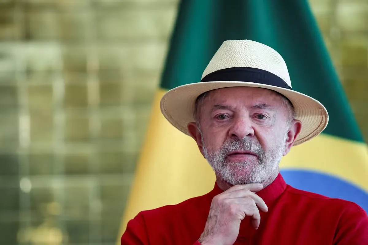 Lula promete ampliar educação e criar inteligência artificial em português
