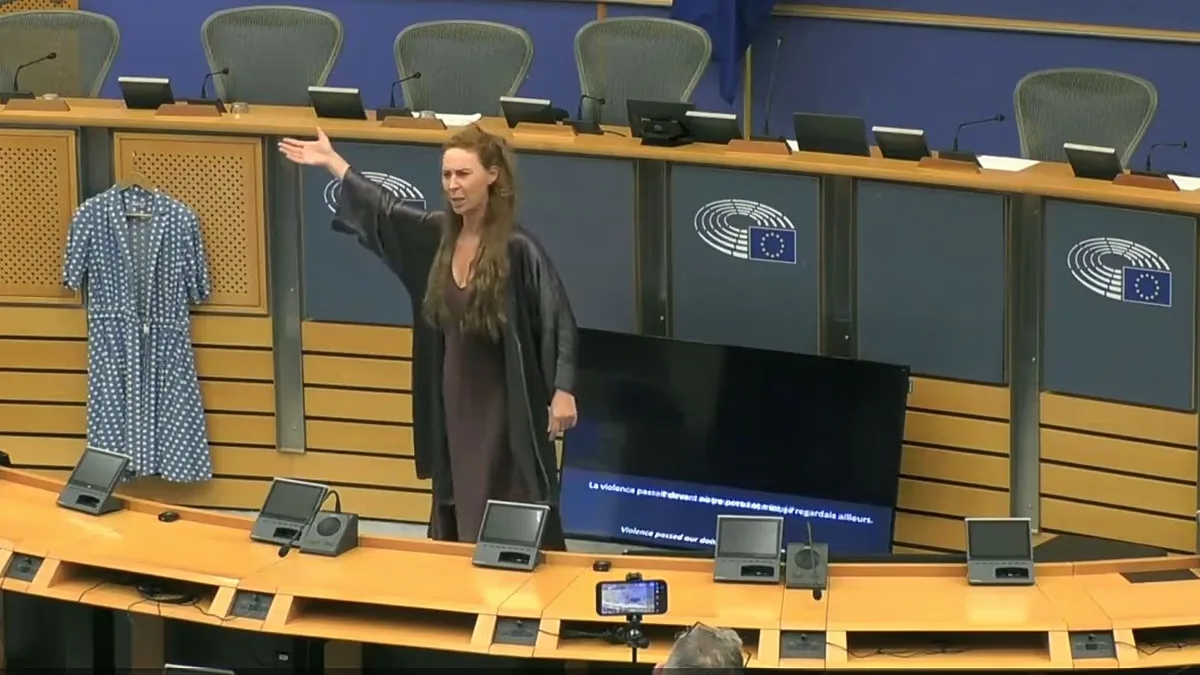 Peça sobre Pavlos Fyssas é apresentada no Parlamento Europeu