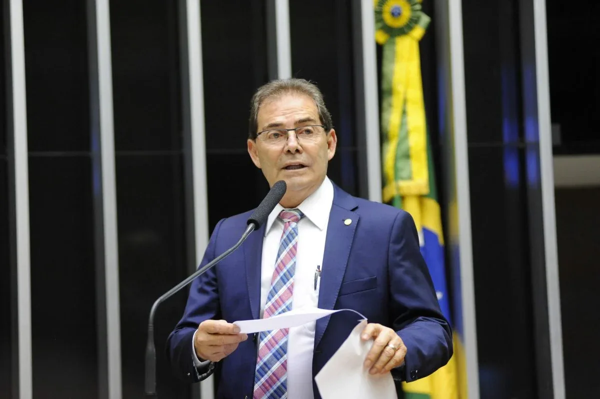 Paulinho pede ao STF mudança na relatoria de ações eleitorais no TSE