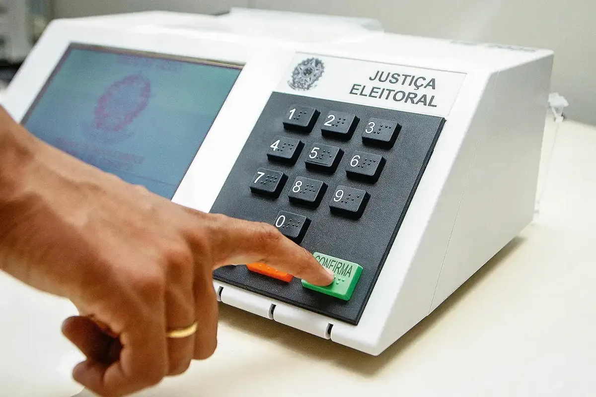 TSE prevê reciclagem de ao menos 95% dos componentes de urnas descartadas