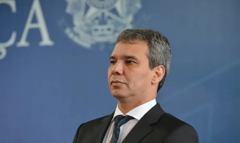 Mais de 10 mil sites de bets já foram enviados para bloqueio, diz ministro