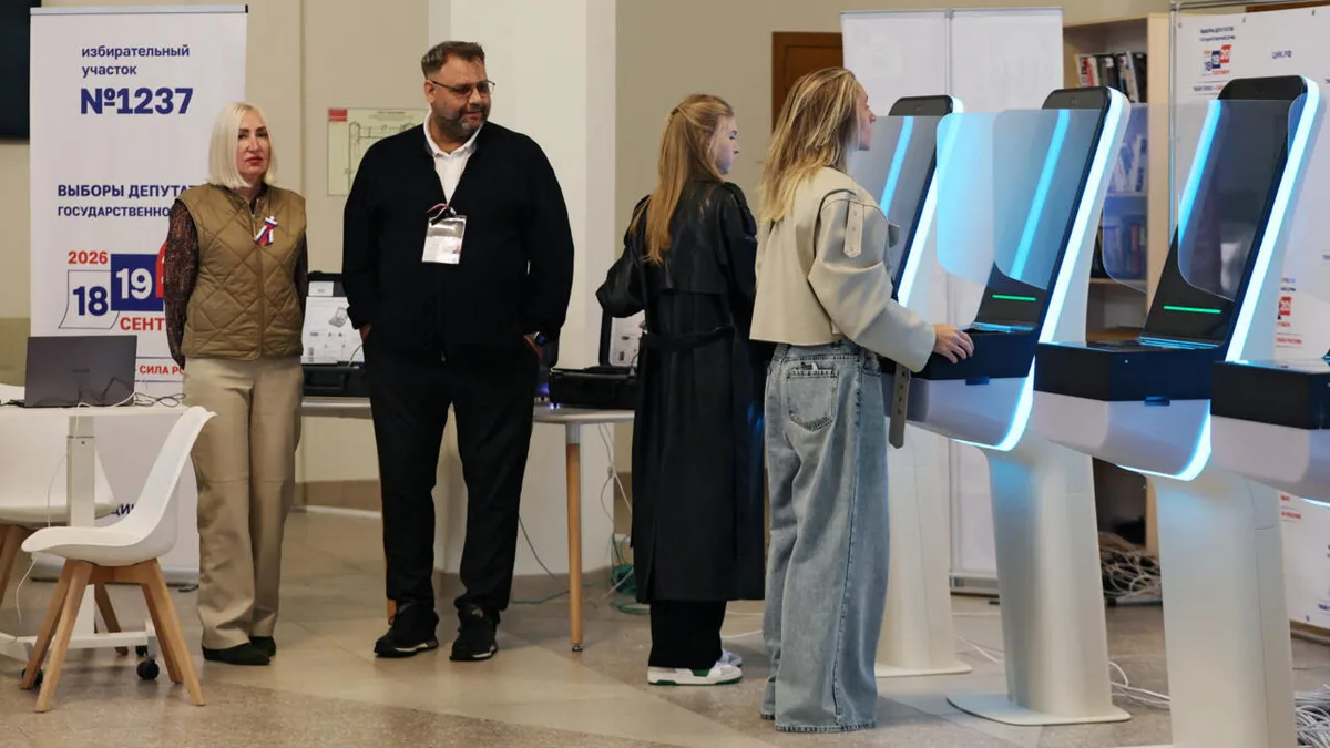 Rússia abre votação legislativa sob controle do Kremlin e sem oposição relevante