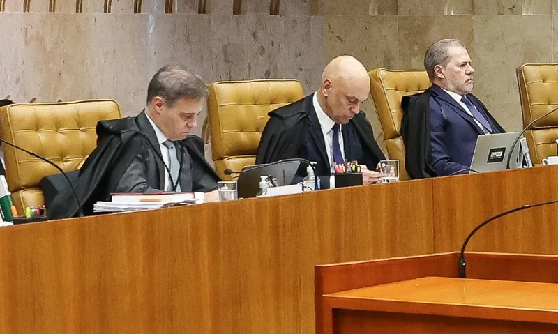 STF adia análise sobre investigação de Moraes e inclui caso Mendonça