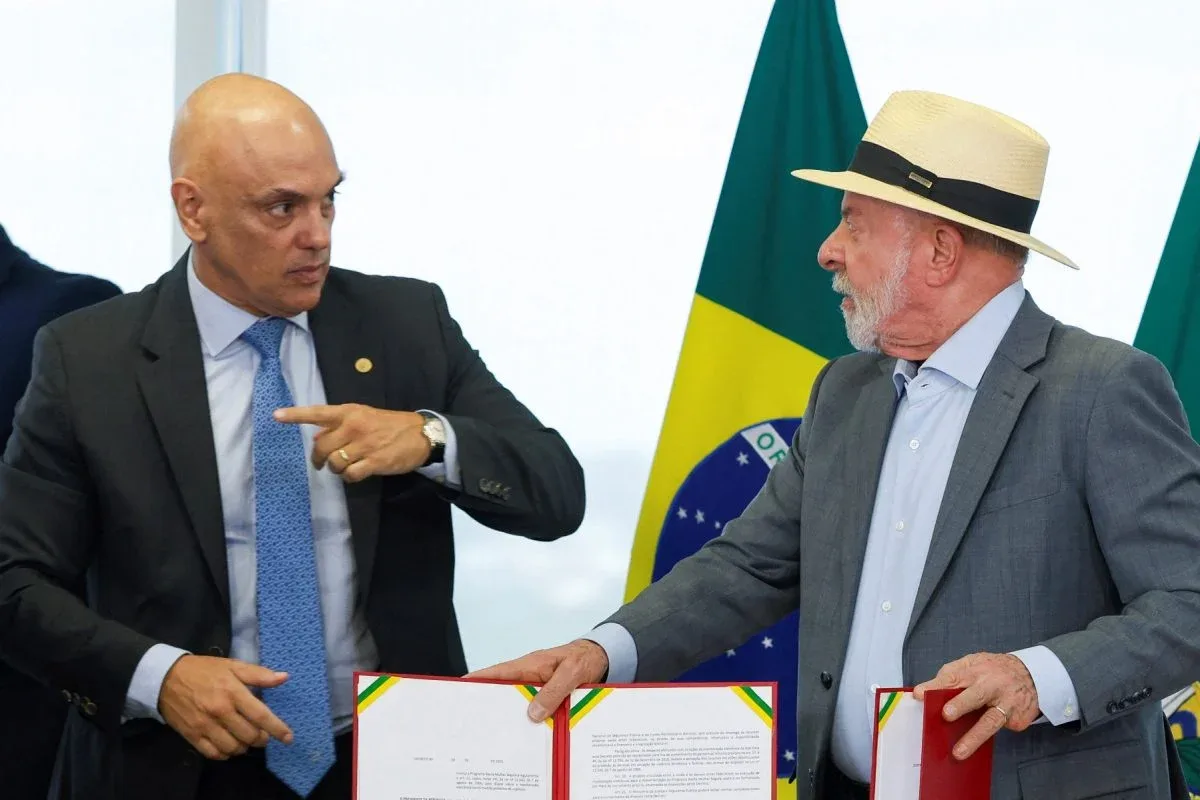 Lula diz que erros no STF devem ser investigados, mas elogia atuação de Moraes