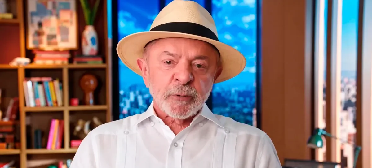 Lula apresenta agenda educacional e cobra explicações de Flávio Bolsonaro