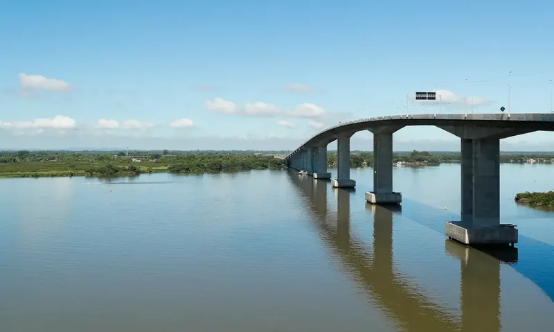 Guaíba sobe e Defesa Civil mantém alerta para áreas de Porto Alegre
