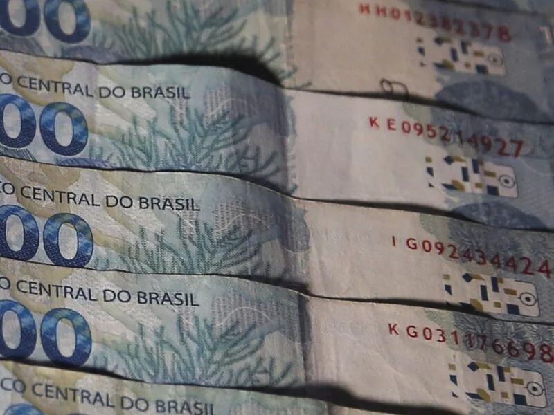 Títulos atrelados à Selic atingem maior participação histórica na dívida federal