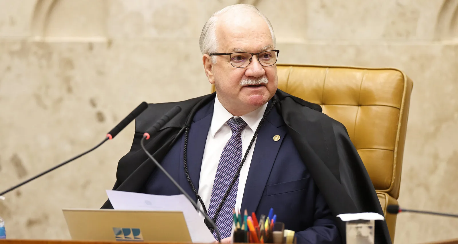 Fachin derruba liminares sobre permanência do diretor-geral da PF