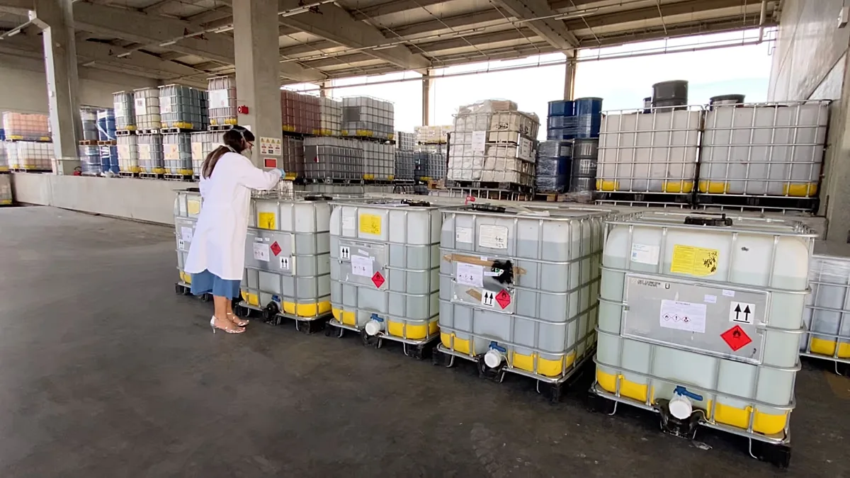 Empresa croata recicla solventes perigosos e os devolve à produção
