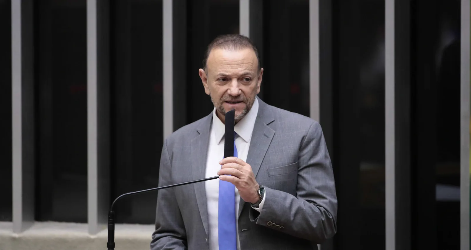 Edinho Silva diz que pedido de vista de Dino não afeta campanha de Lula