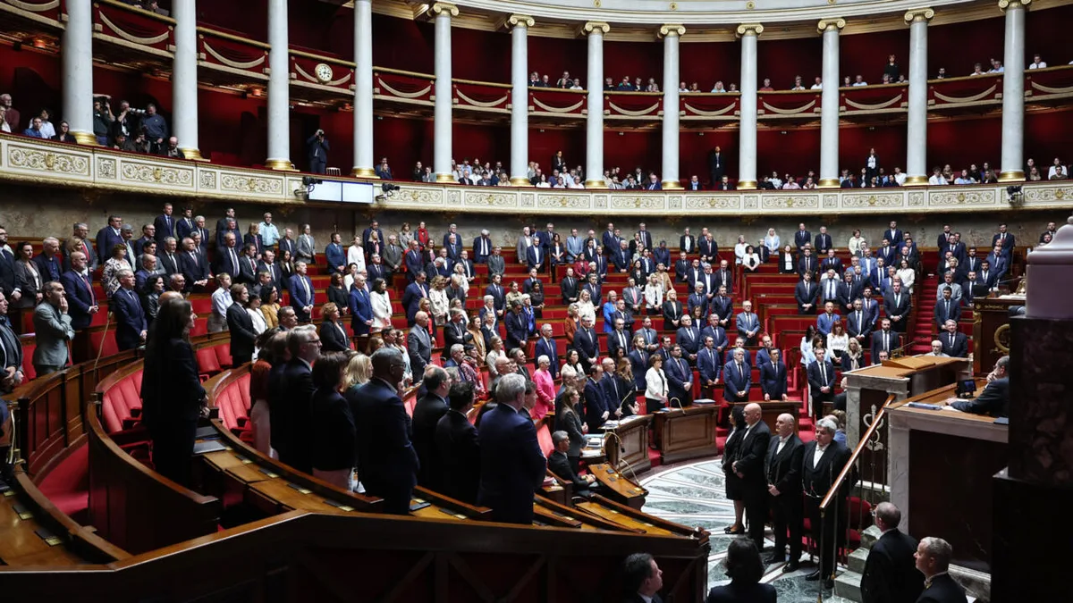 Projeto francês sobre violência sexual começa tramitação na Assembleia Nacional