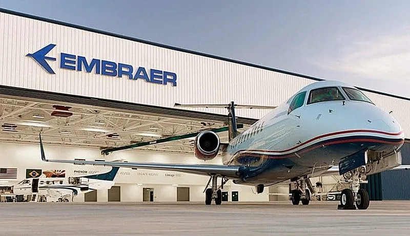 Embraer renova contrato de suporte para 32 jatos da Japan Airlines