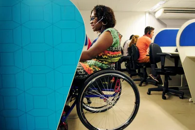 Vagas para PcDs têm baixa presença em cargos técnicos e de liderança