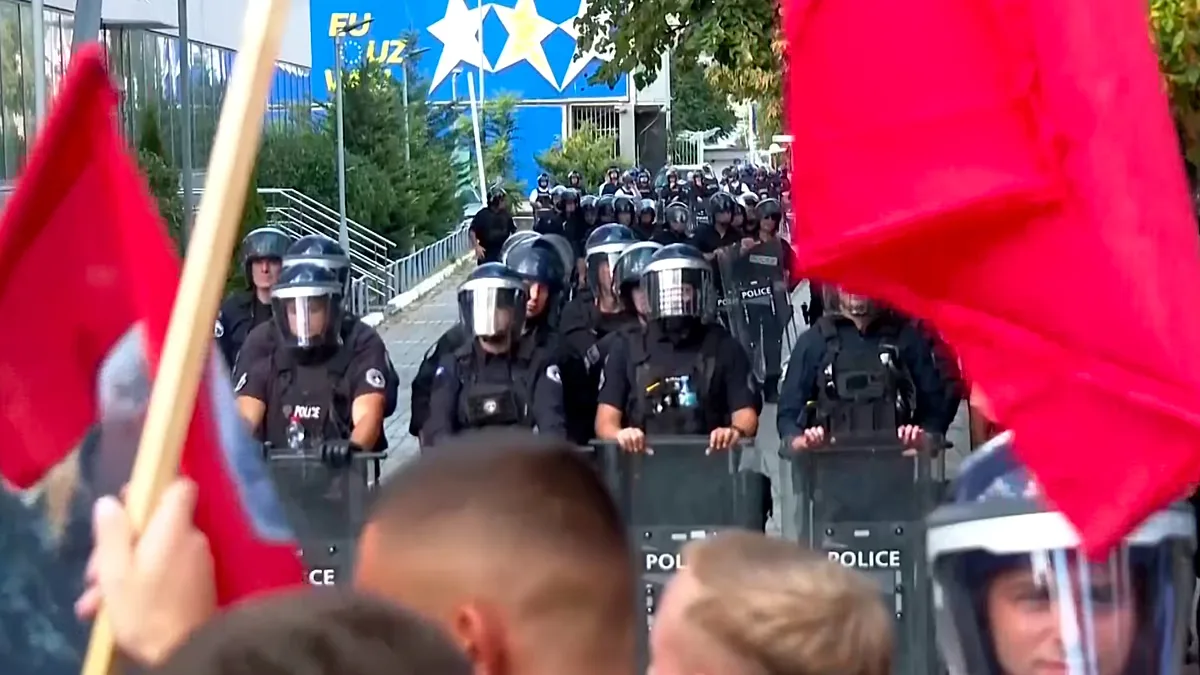 Condenação de Hashim Thaçi por crimes de guerra provoca protestos no Kosovo