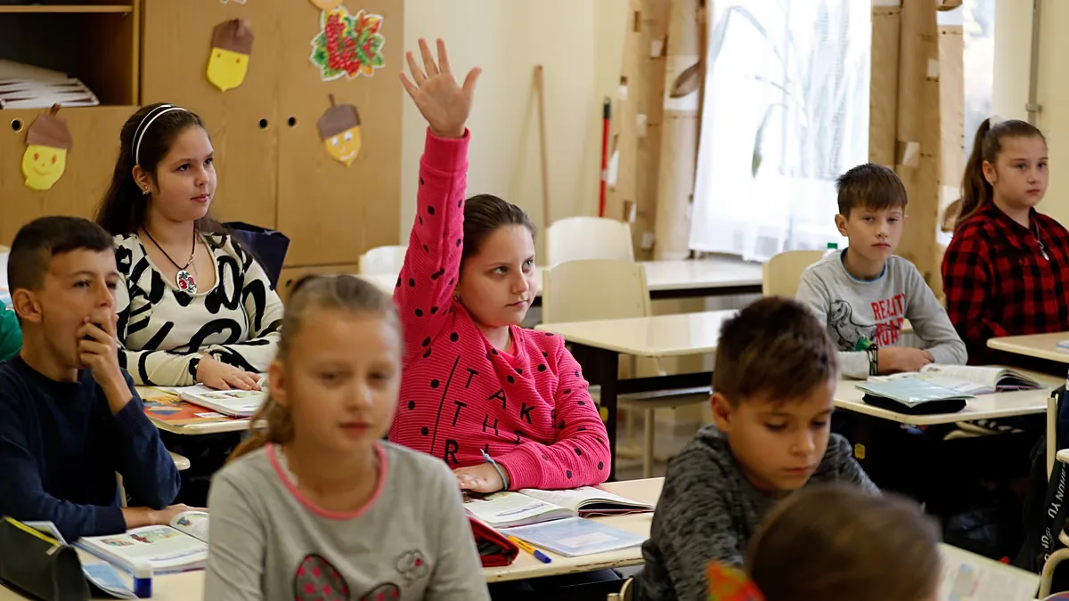 União Europeia reduz número de alunos por professor no ensino primário