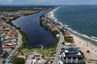 MPF pede suspensão de licenças que causem sombra e danos na orla de Barra Velha