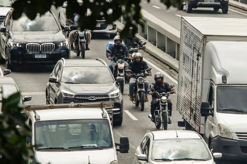 MPF pede isenção de motocicletas no Free Flow da Dutra em São Paulo
