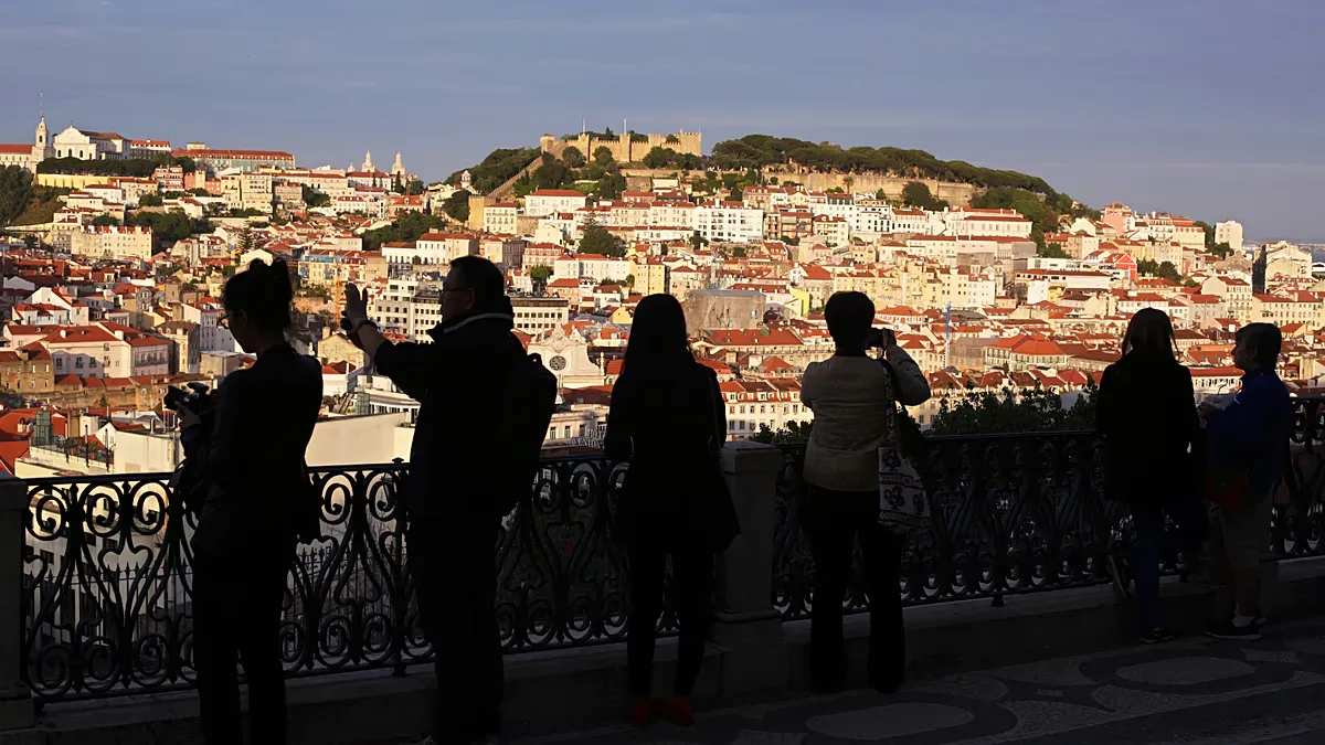 Fitch eleva nota da dívida de Portugal para A+ e mantém perspectiva estável