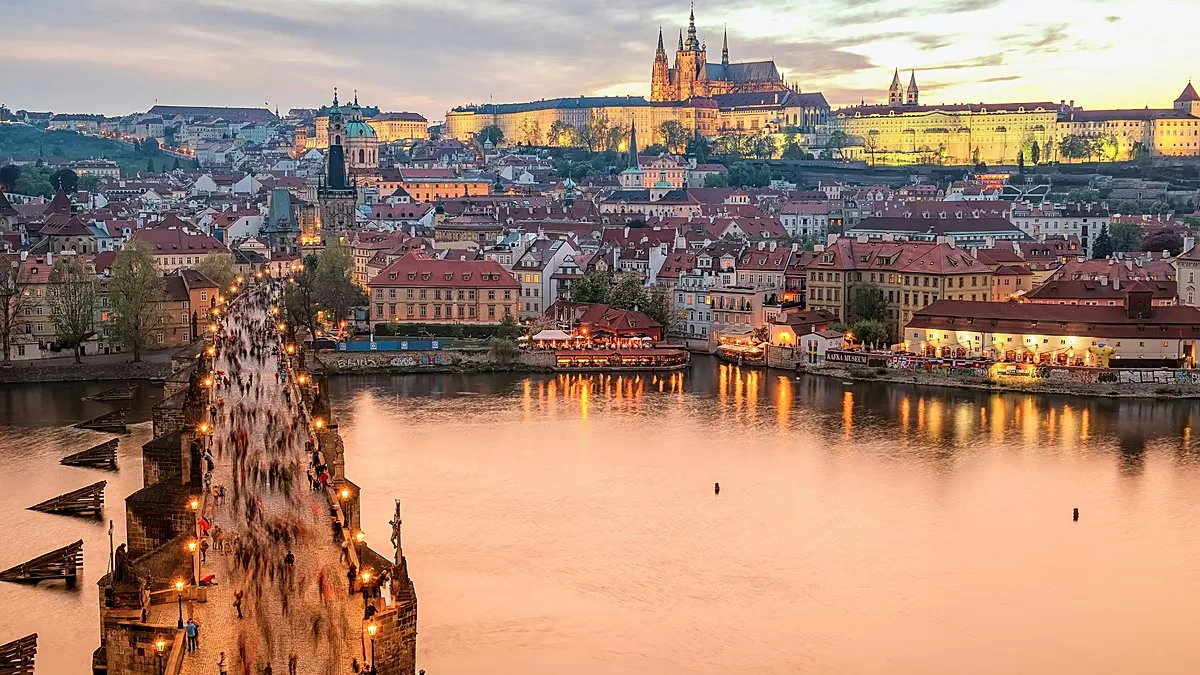 Castelo de Praga lidera ranking de atrações históricas mais populares da Europa