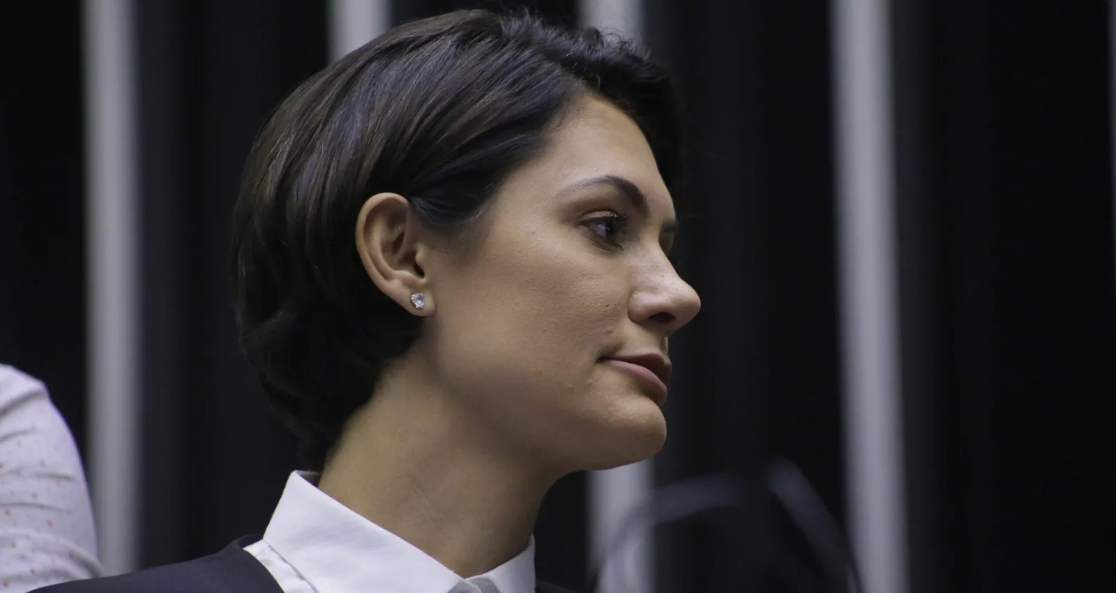 Michelle lidera disputa ao Senado no DF; Celina Leão tem vantagem para o governo