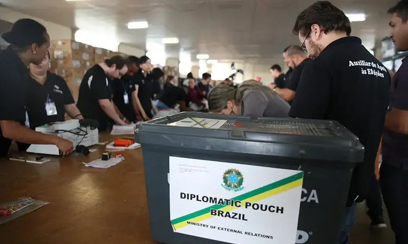 TSE registra 918.876 eleitores brasileiros aptos a votar no exterior em 2026