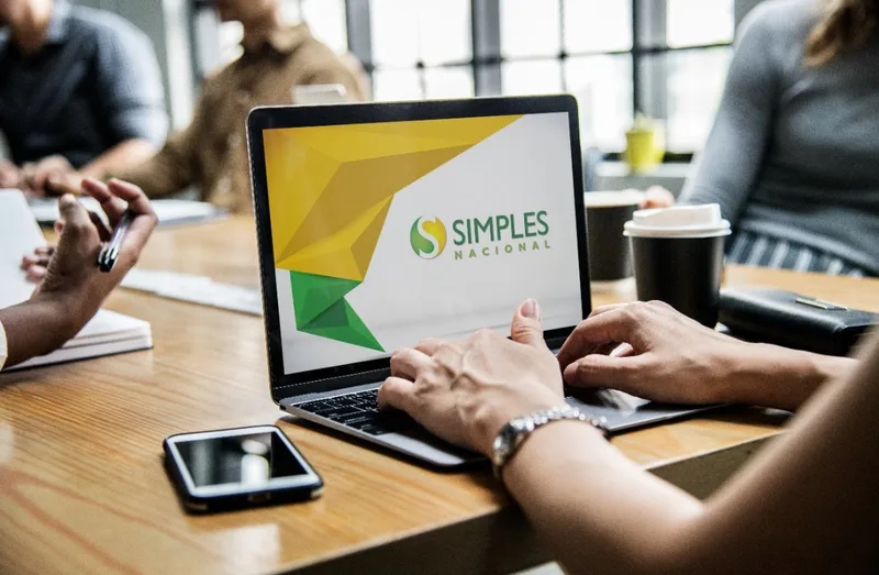 Empresas do Simples devem escolher regime para CBS e IBS até 30 de setembro
