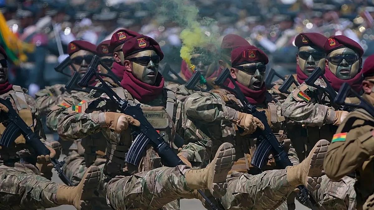 Presidente da Bolívia cobra investigação após explosões em base militar