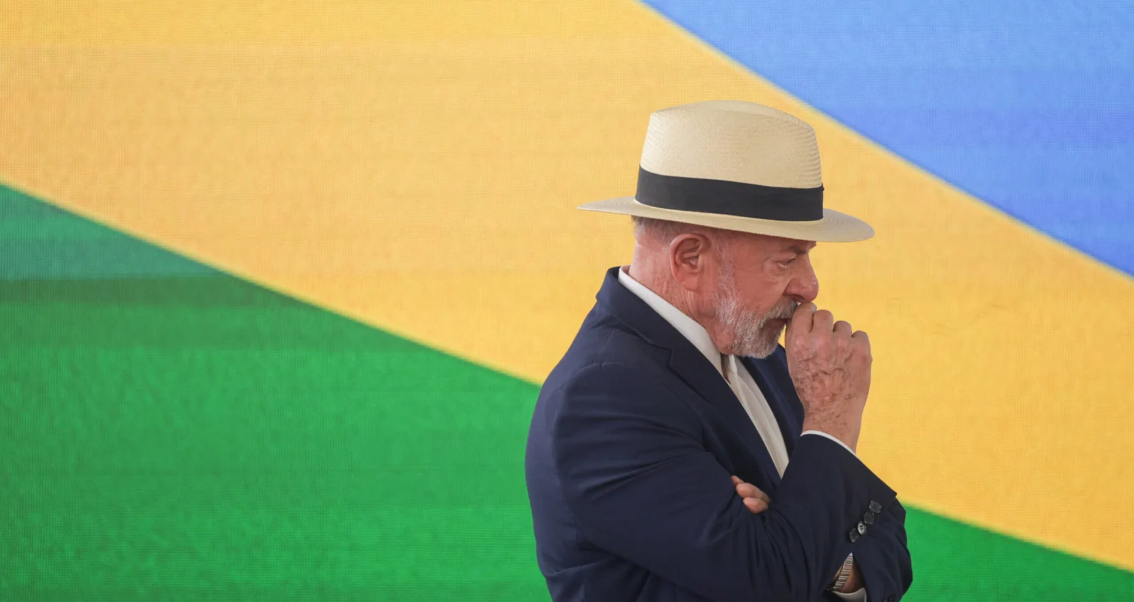 Lula participa de caminhada na Paulista antes do primeiro turno