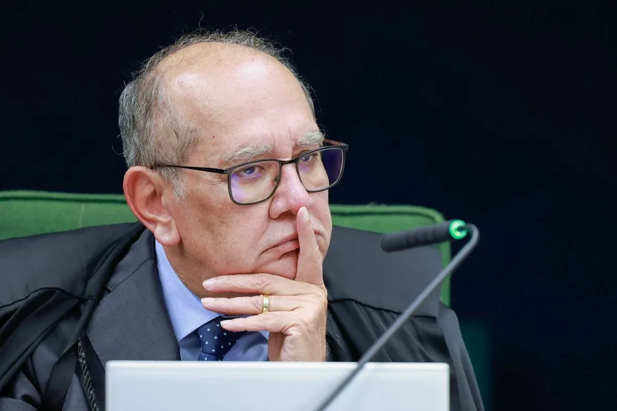 Gilmar Mendes pede a Fachin relatoria de apurações envolvendo Moraes