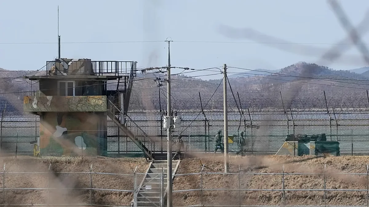 Explosão deixa três militares sul-coreanos feridos dentro da DMZ