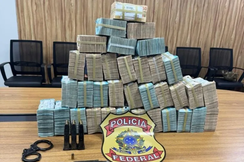 PF apreende R$ 2,5 milhões após retirada em banco de Belém
