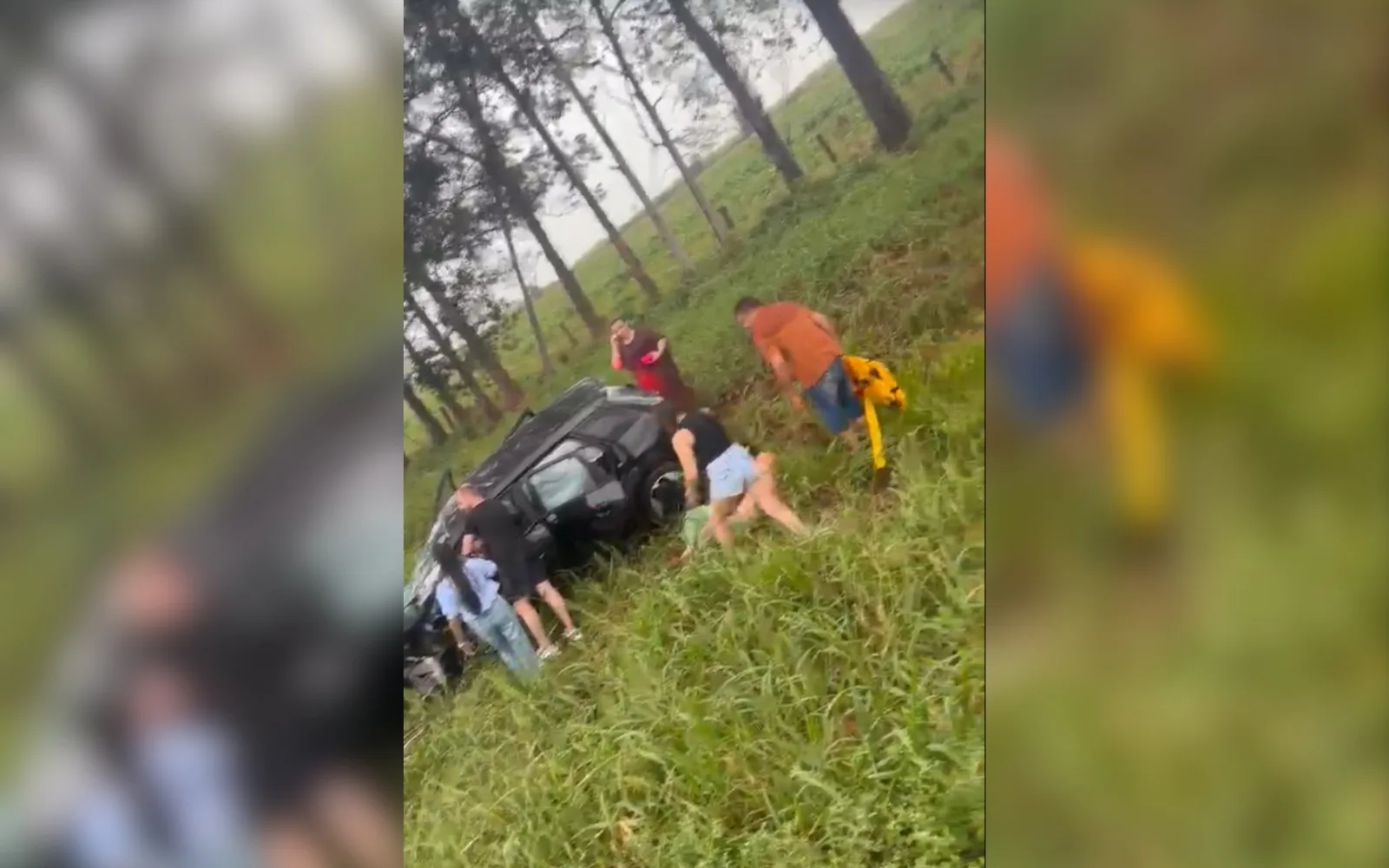 Colisão entre quatro veículos mata duas pessoas em Urupês