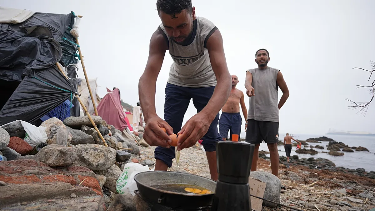 Incêndio revela abrigo subterrâneo de imigrantes em Ceuta