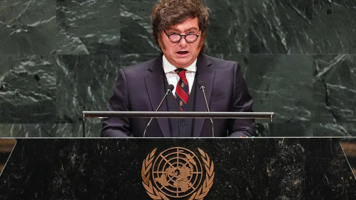 Milei busca investimentos na França e retoma reivindicação pelas Malvinas