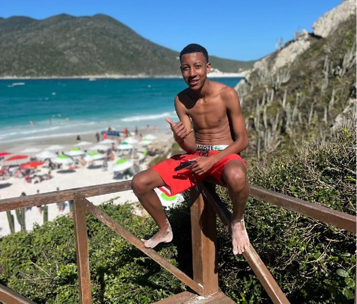 Família organiza transferência do corpo de adolescente morto em Cabo Frio