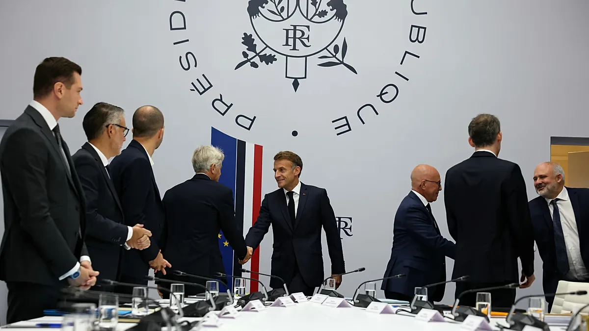 Macron anuncia reunião do G7 sobre energia e alerta para ameaças russas