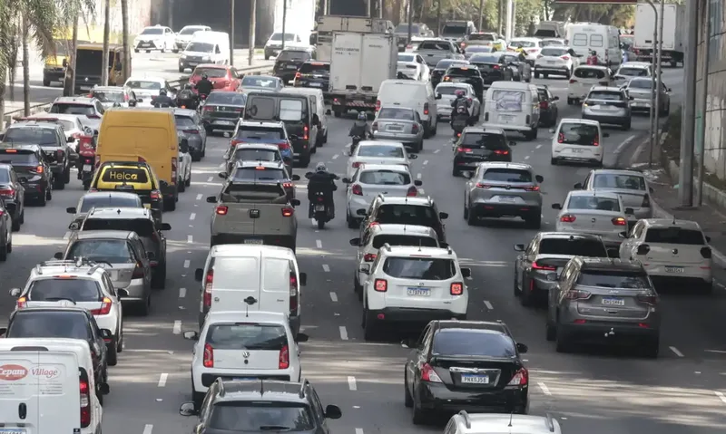 Pedidos de primeira habilitação crescem 216% com o programa CNH do Brasil