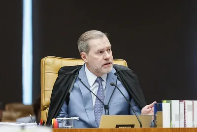 Toffoli não votará em julgamento sobre possível investigação de Moraes