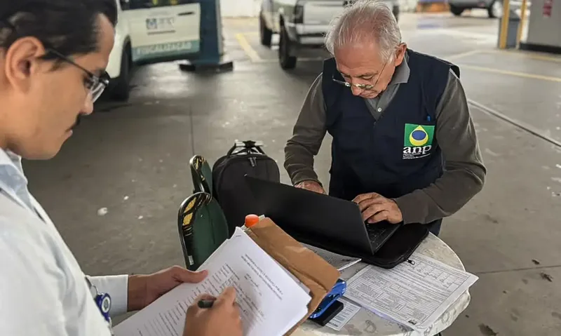 ANP aplica mais de R$ 200 milhões em multas a distribuidoras
