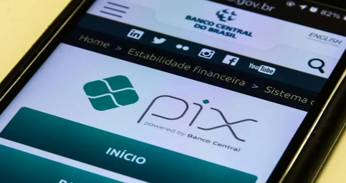 Augusto Cury diz que manterá o Pix com adaptações se for eleito