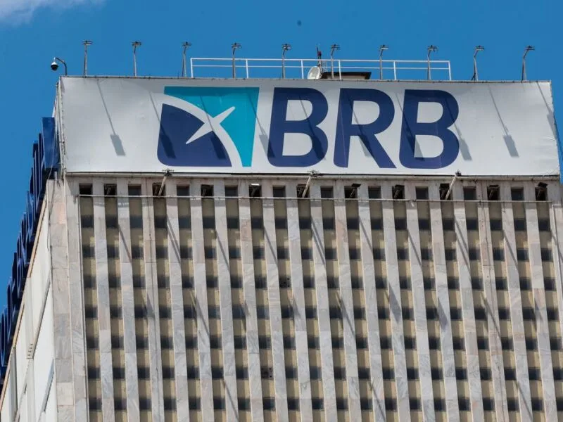Governo do DF busca rastrear recursos ligados à negociação do Banco Master