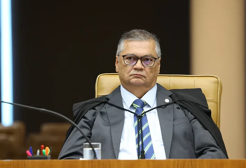 Dino retira sigilo de investigação sobre emendas e cita possível elo com o PCC