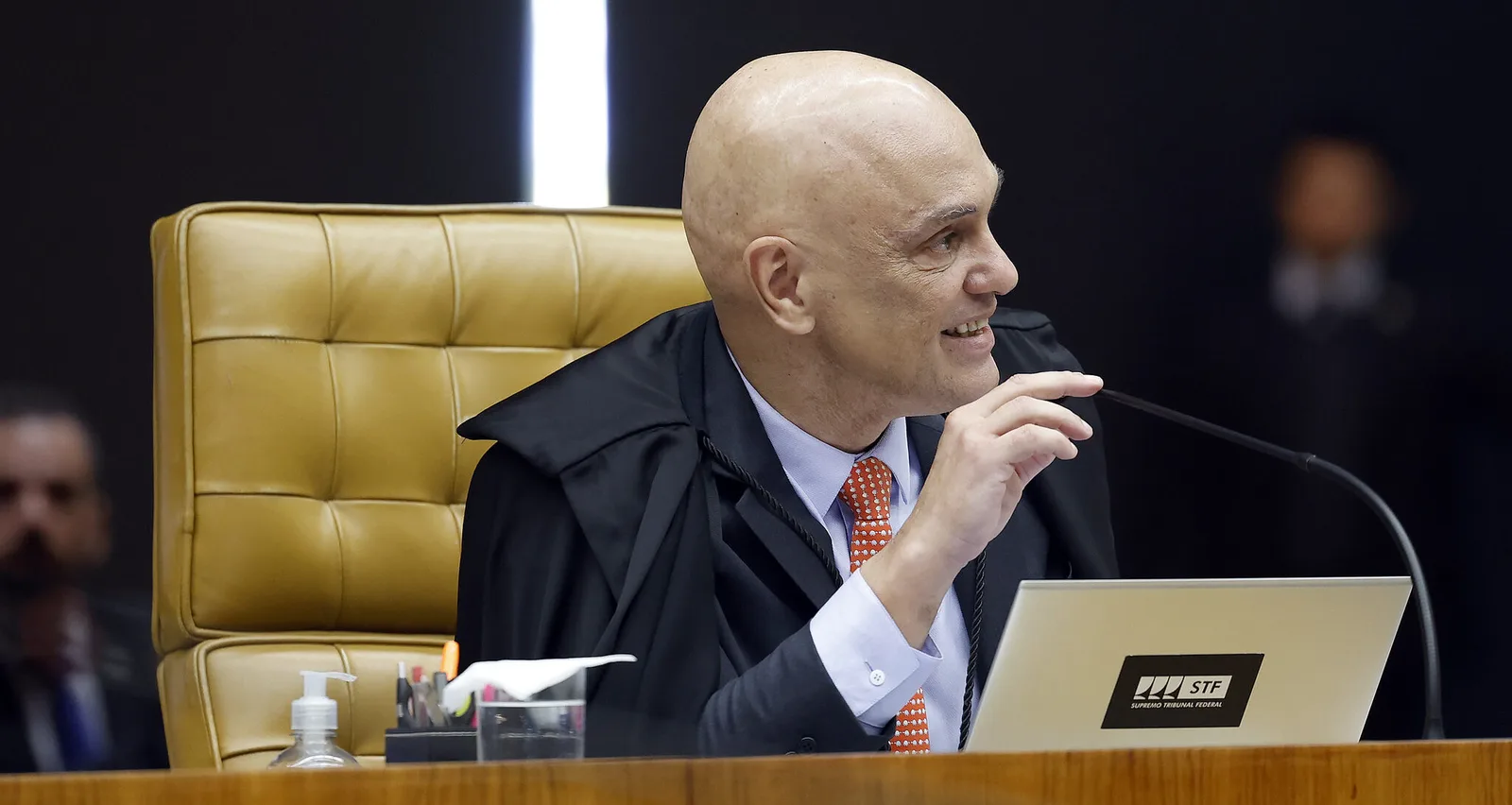 Moraes deve se pronunciar antes de sessão do STF sobre sua situação na Corte