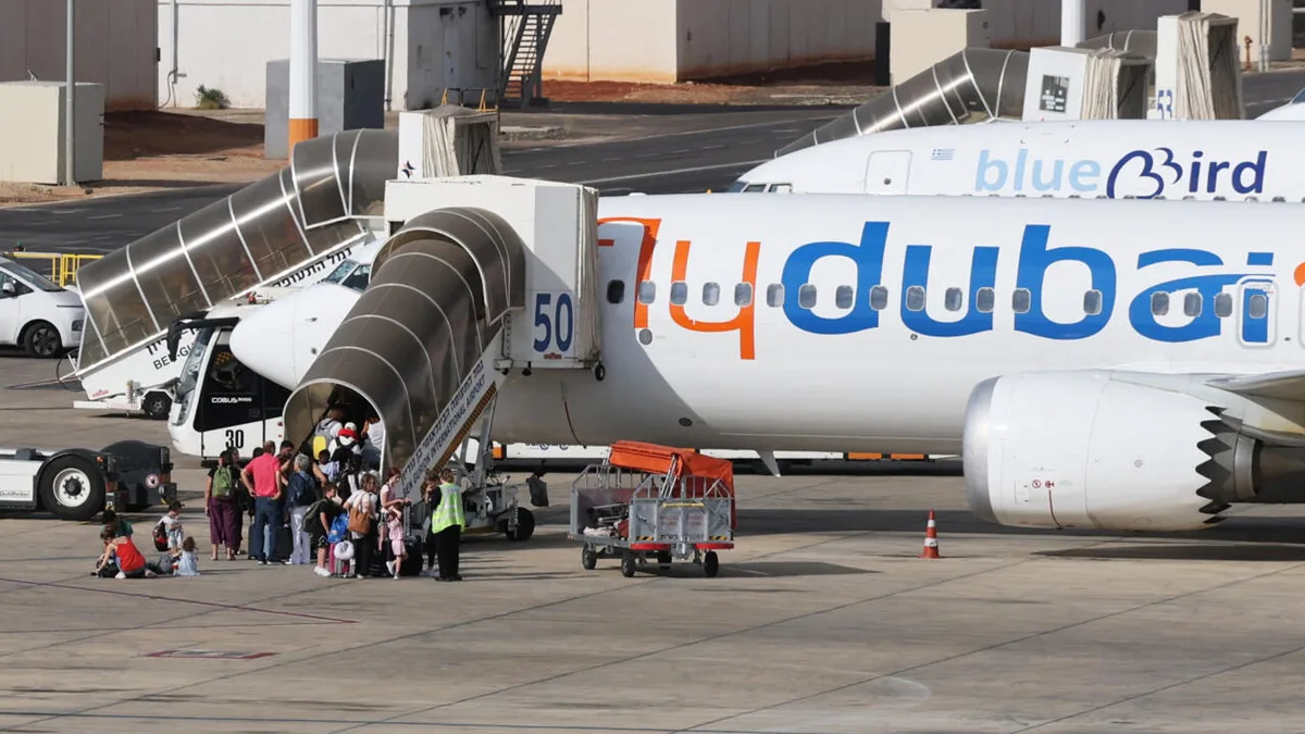 Emirados concluem que copiloto tentou assumir avião em voo para Tel Aviv