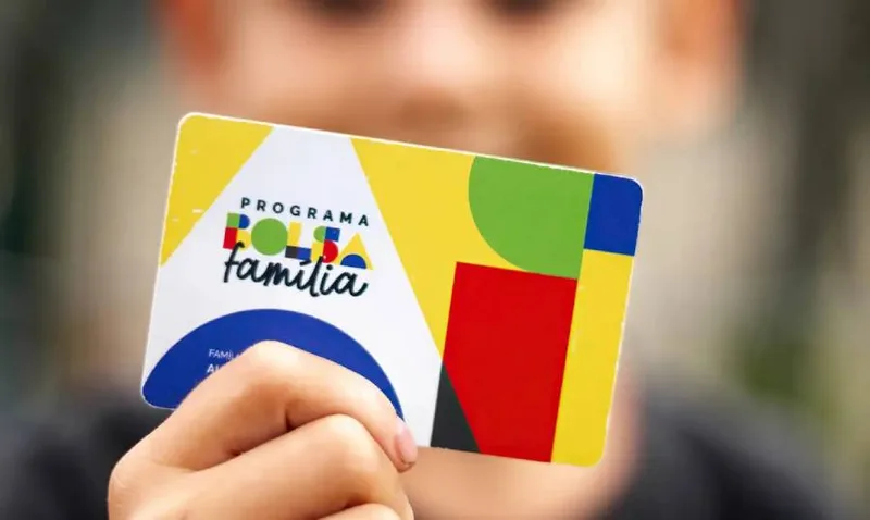 Reajuste do Bolsa Família será financiado com redução de outras despesas
